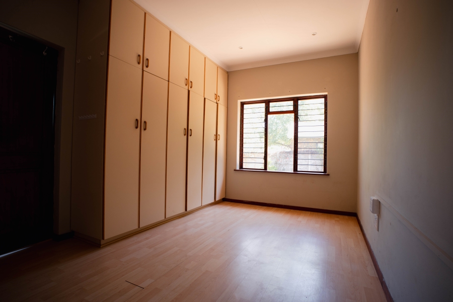 4 Bedroom Property for Sale in Heather Park Western Cape